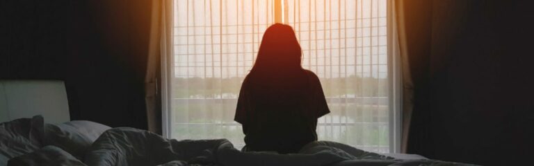 me siento solo: cómo mitigar el sentimiento de soledad con estos consejos